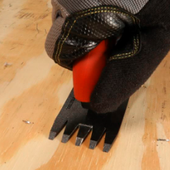 Staple Puller: Precision Removal for Carpet, Underlayment & More